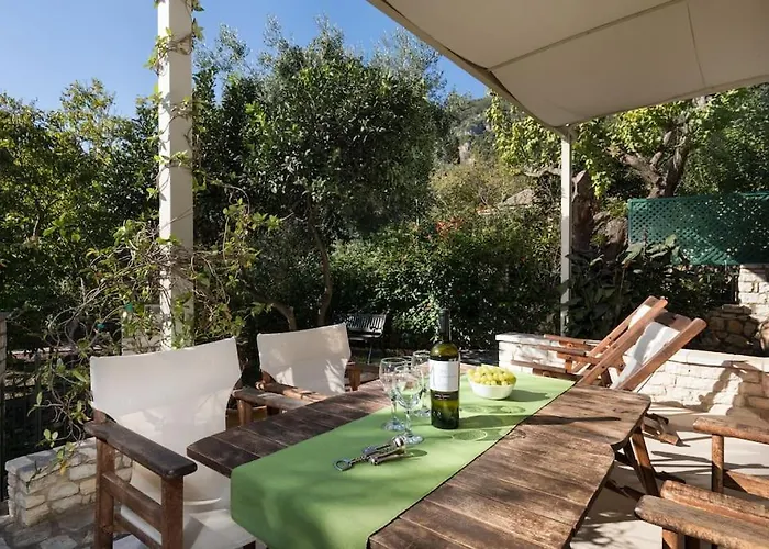 Anthoussa 4beds Family *